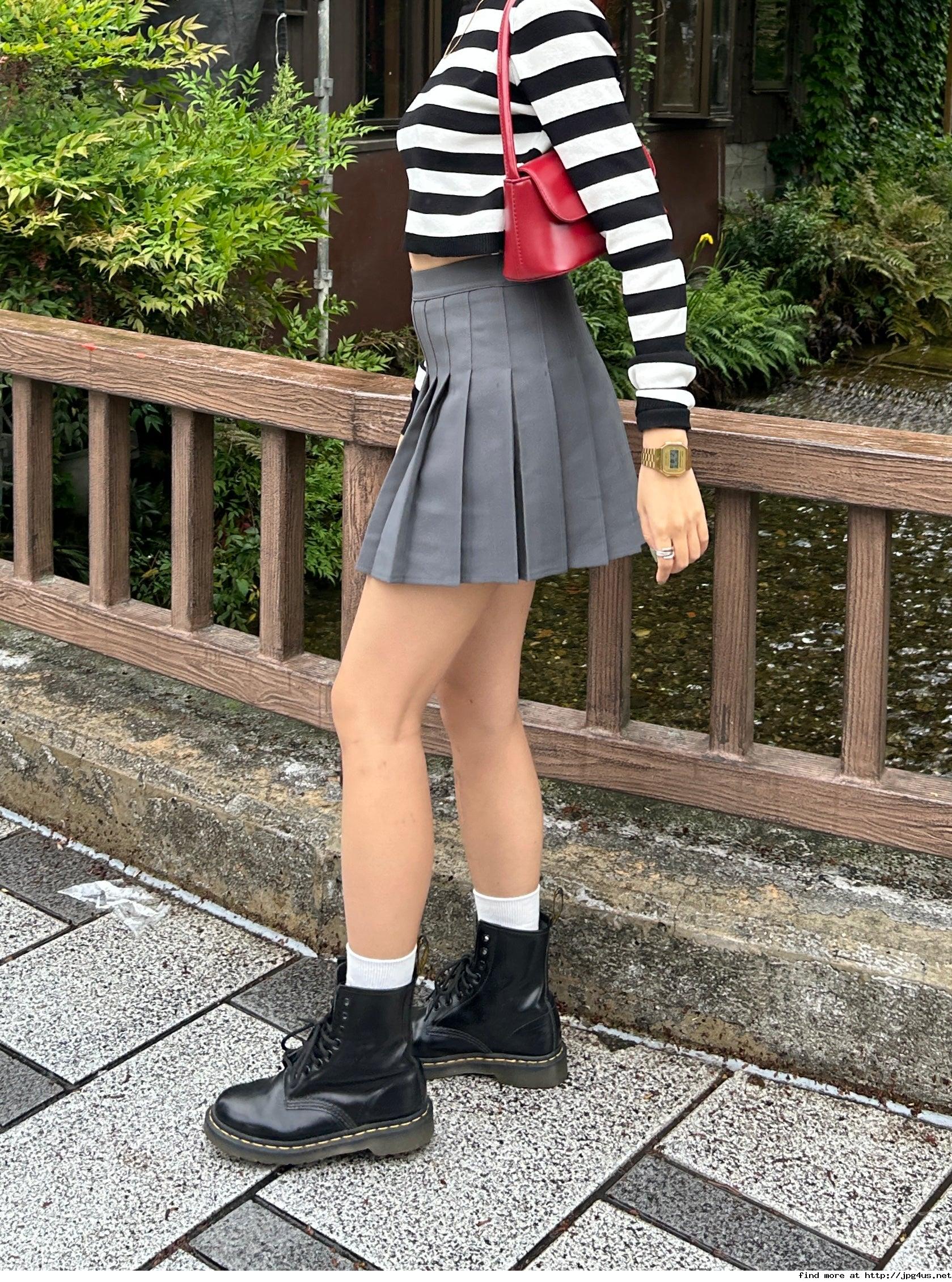 #10 Result of プリーツスカート逆さ撮り  (NONE of the images is related to this website.) プリーツスカート逆さ撮り